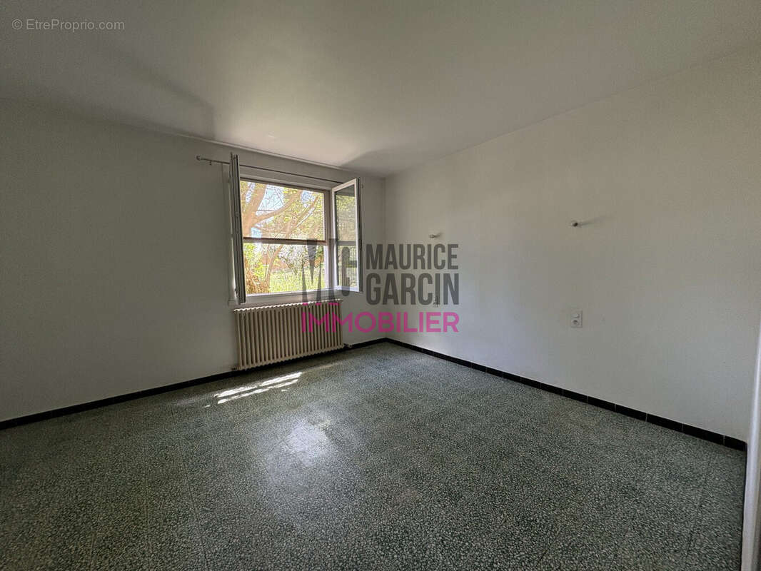 Appartement à BEAUMES-DE-VENISE
