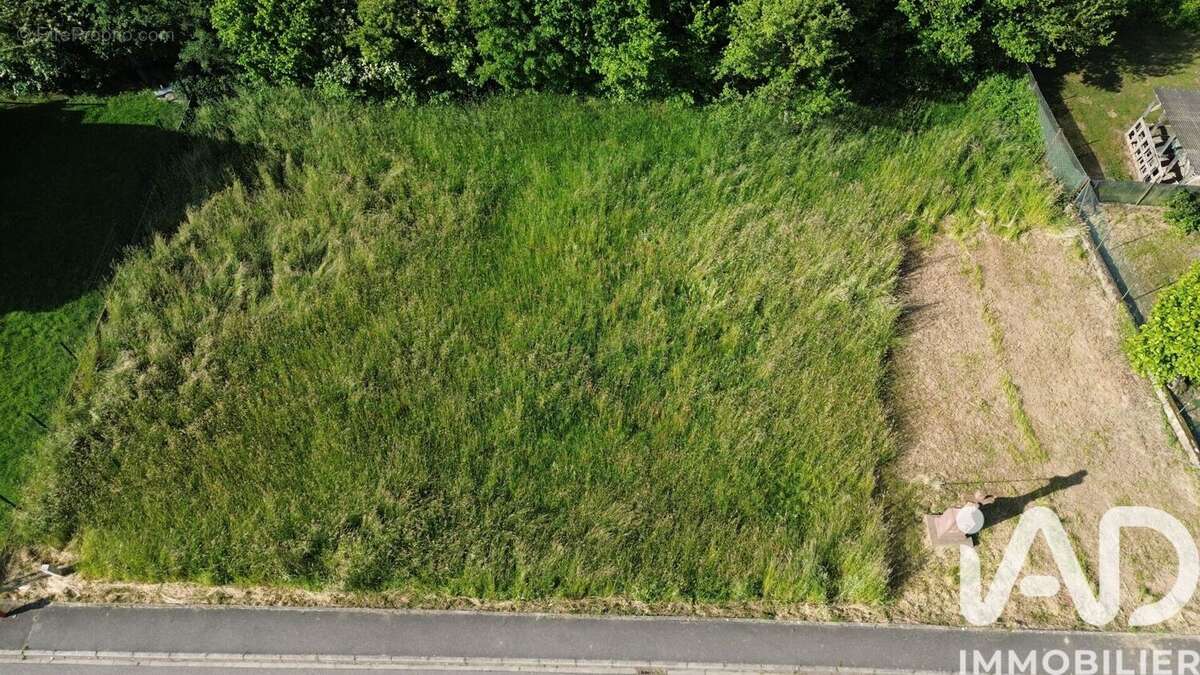 Terrain 741 m² à Schweighouse-Thann  - photo 2