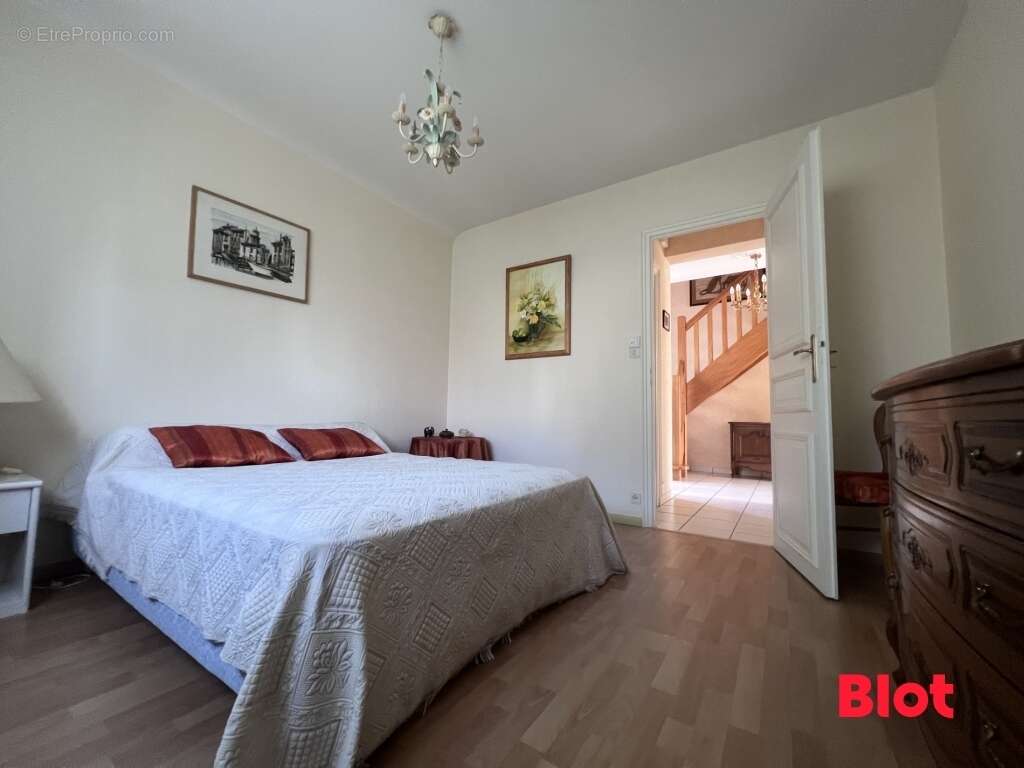 Maison 102 m² à Vannes  - photo 9