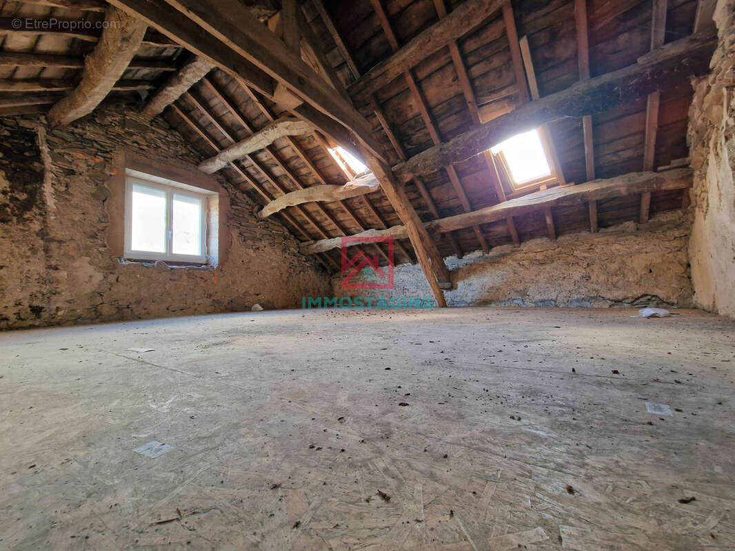 Maison à PEUX-ET-COUFFOULEUX