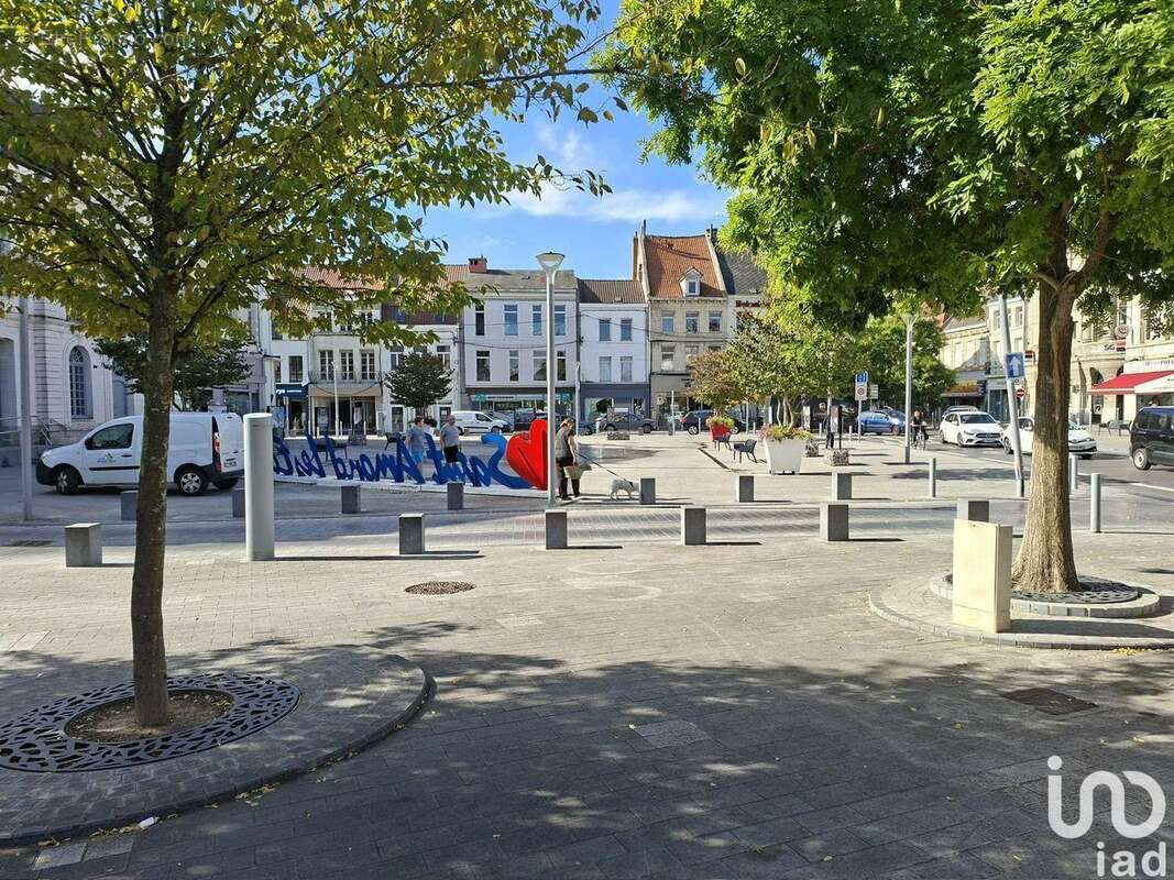 Photo 8 - Commerce à SAINT-AMAND-LES-EAUX