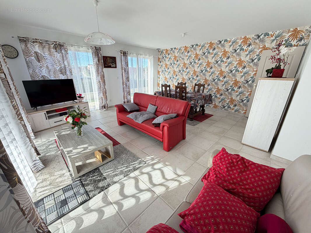 Maison à SAINTE-FEYRE