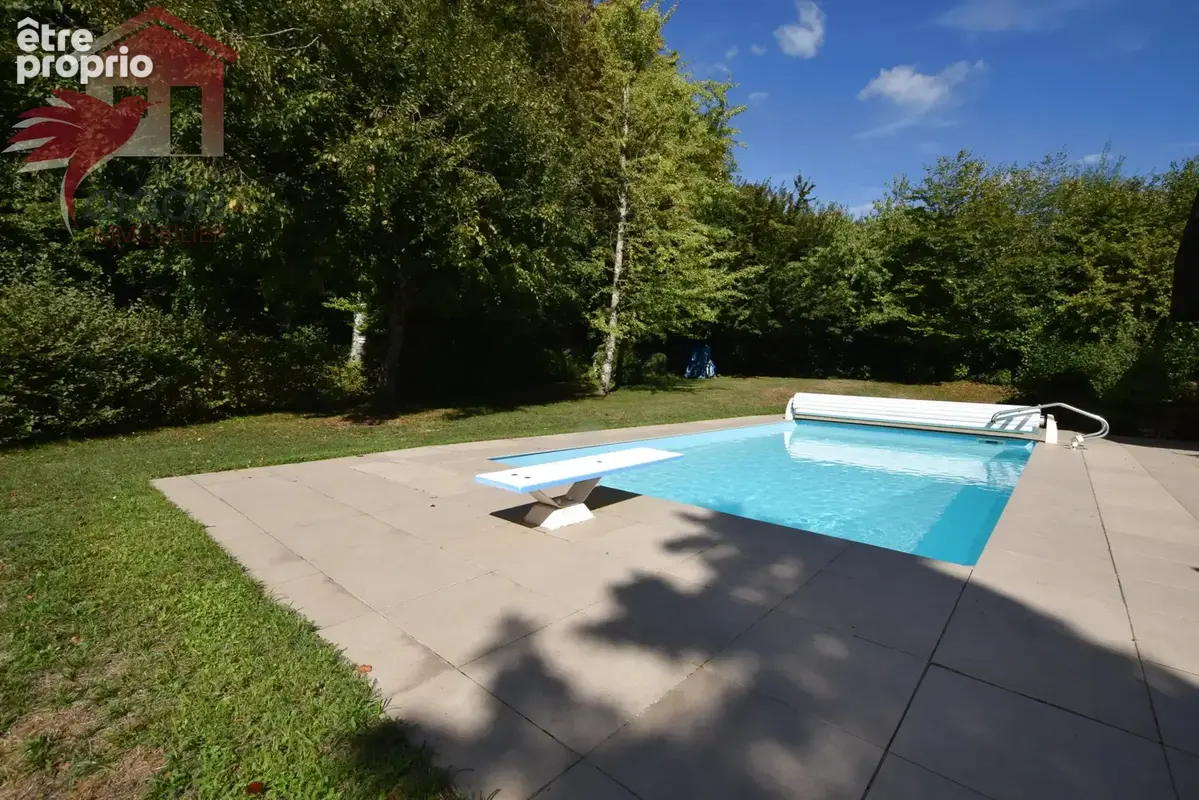 découvrez cette SUPERBE PROPRIETE CONTEMPORAINE, aux prestations haut de gamme, située dans un environnement v - photo 2