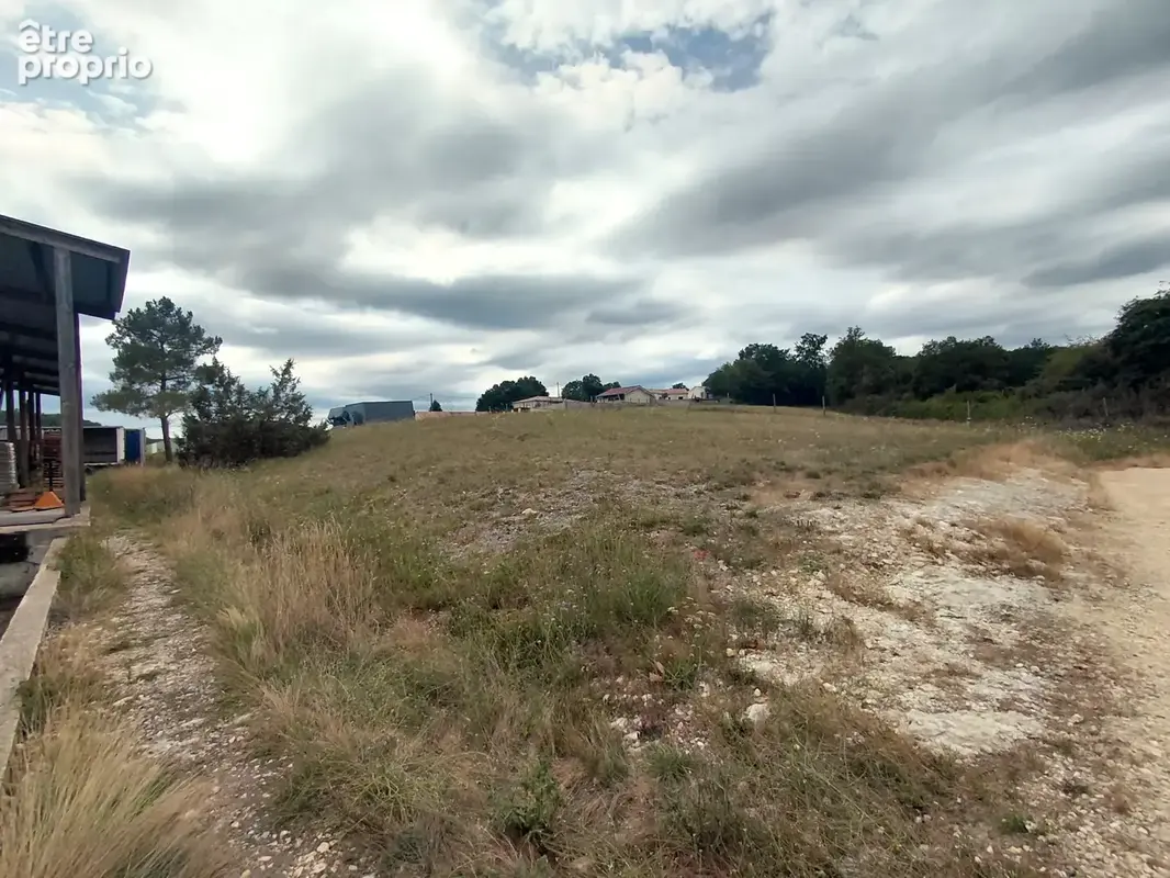 Entrepôt 800 m2 à vendre sur Vergt - photo 9