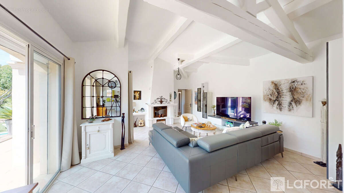 Maison à FREJUS