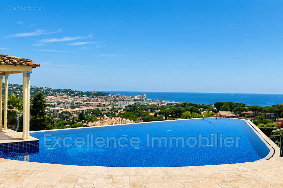Maison 200 m² à Sainte-Maxime  - photo 3