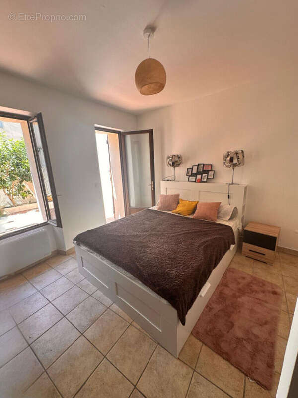 Appartement à MARSEILLE-8E