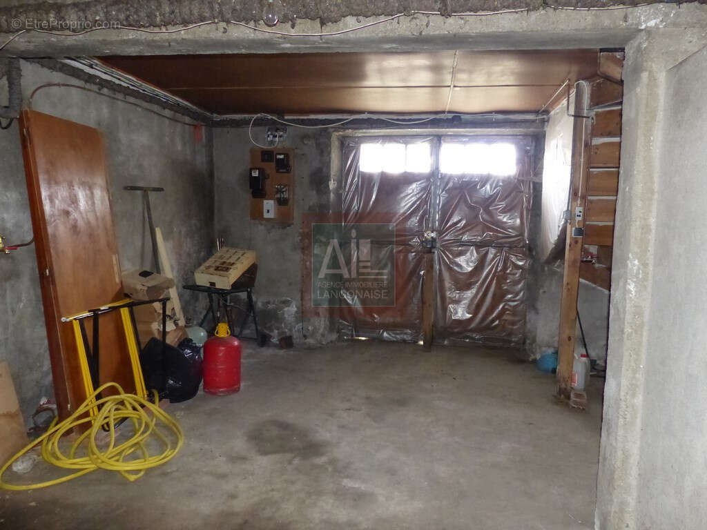 Maison de ville avec garages - photo 10