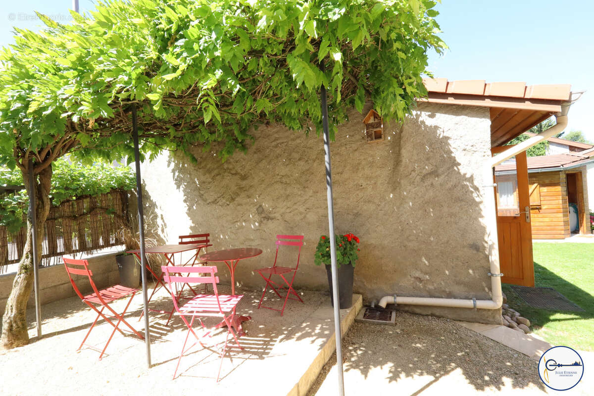 Maison à DOMPAIRE
