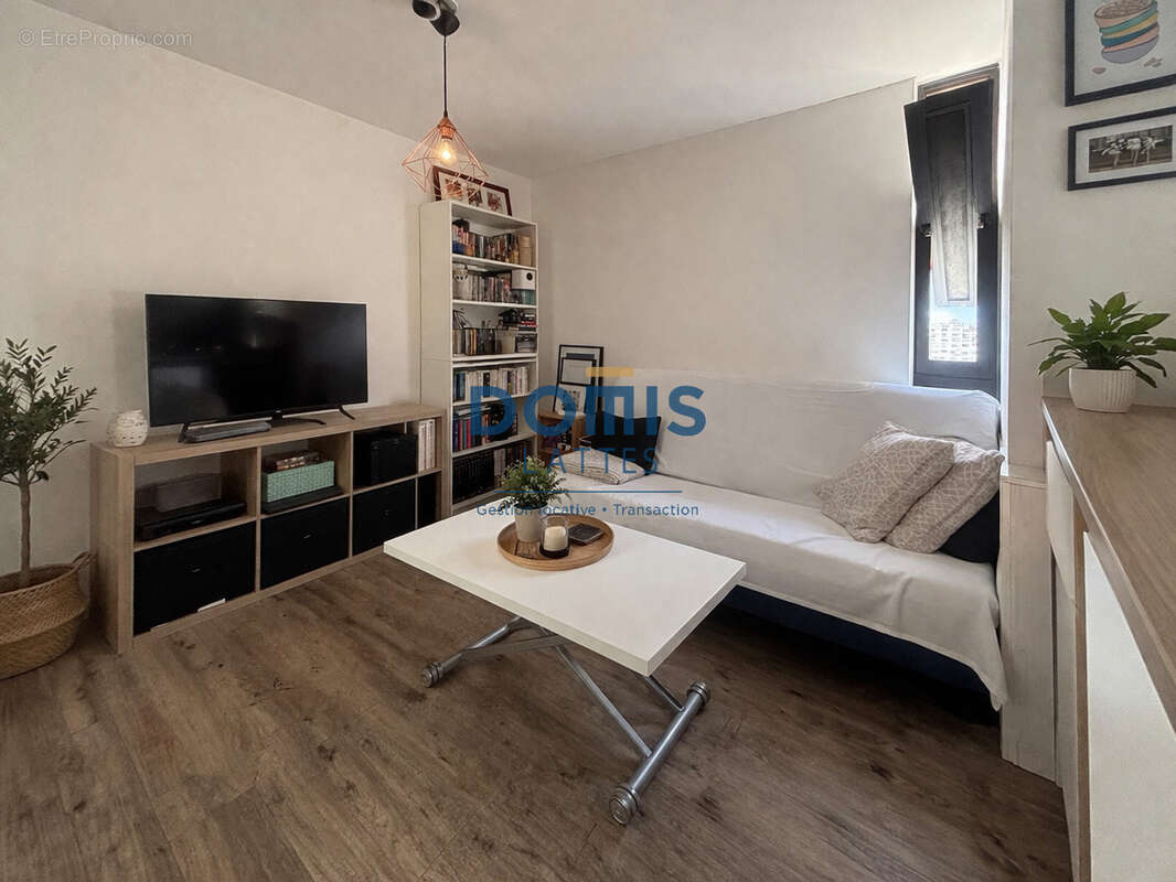 Appartement à MAUGUIO