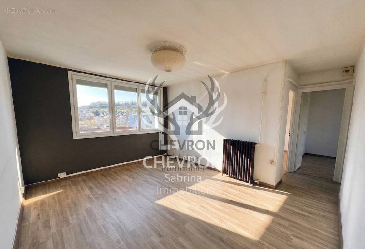 Appartement à CHARLEVILLE-MEZIERES