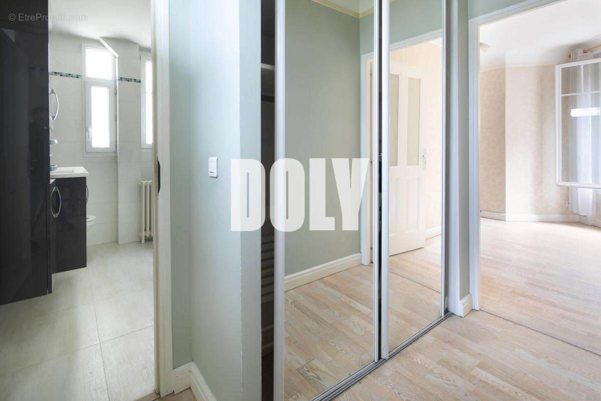 Appartement à ASNIERES-SUR-SEINE