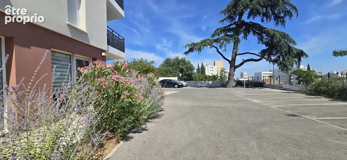 Commerce 25 m² à vendre à Nimes (30900) - photo 4