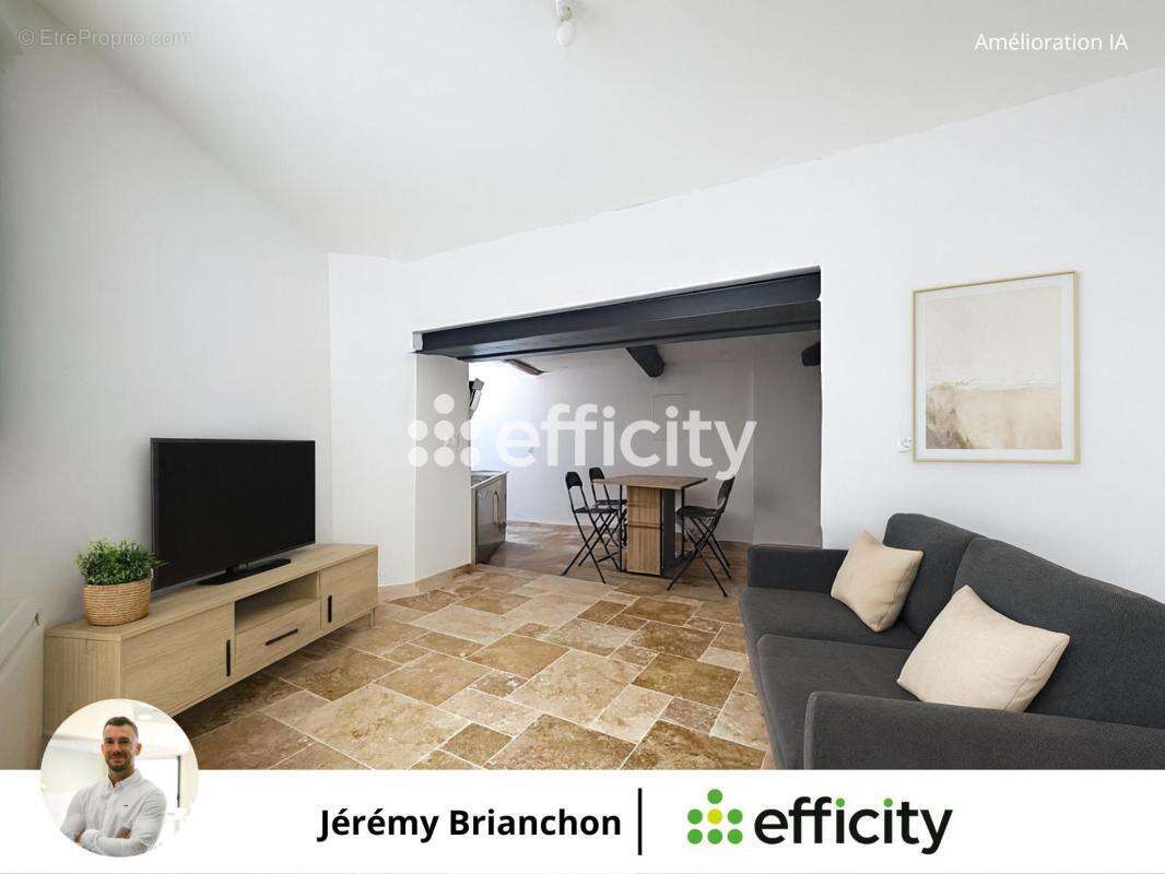 Maison à PEYROLLES-EN-PROVENCE