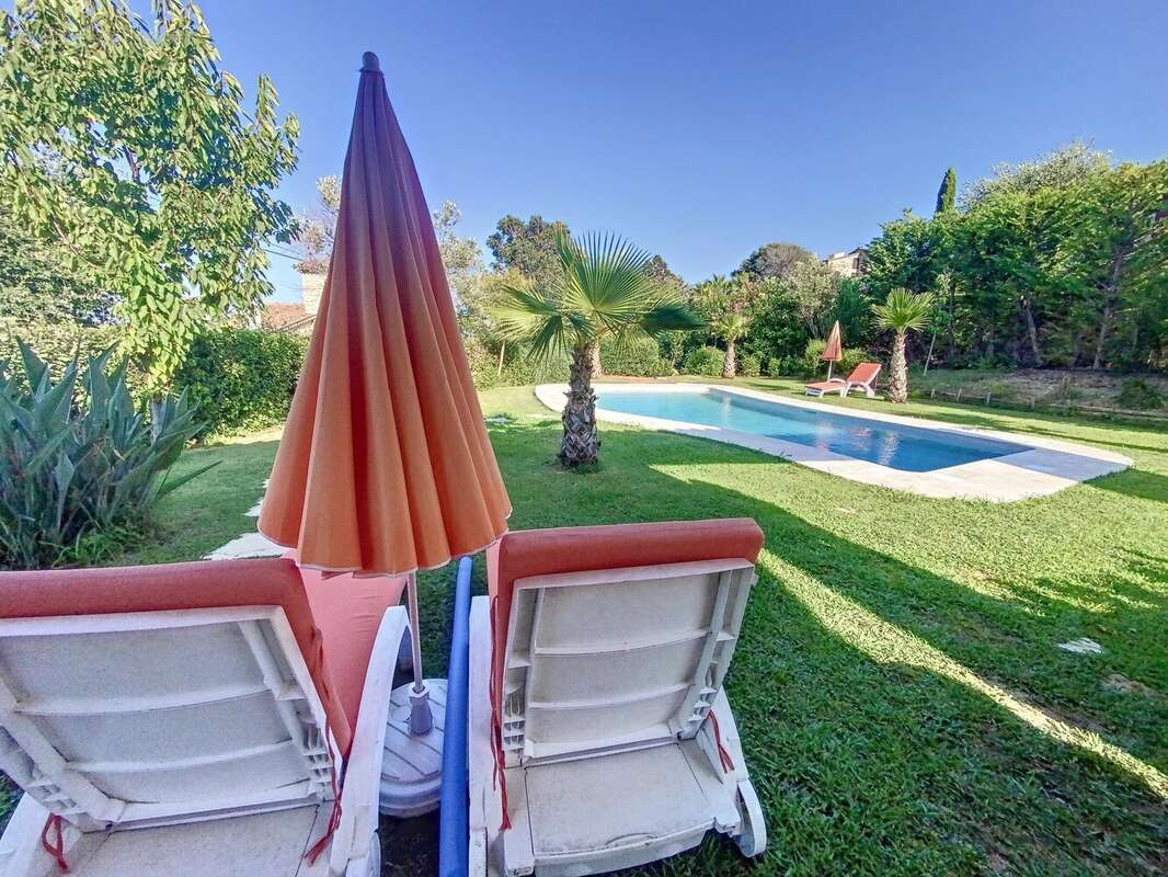 Maison à MANDELIEU-LA-NAPOULE