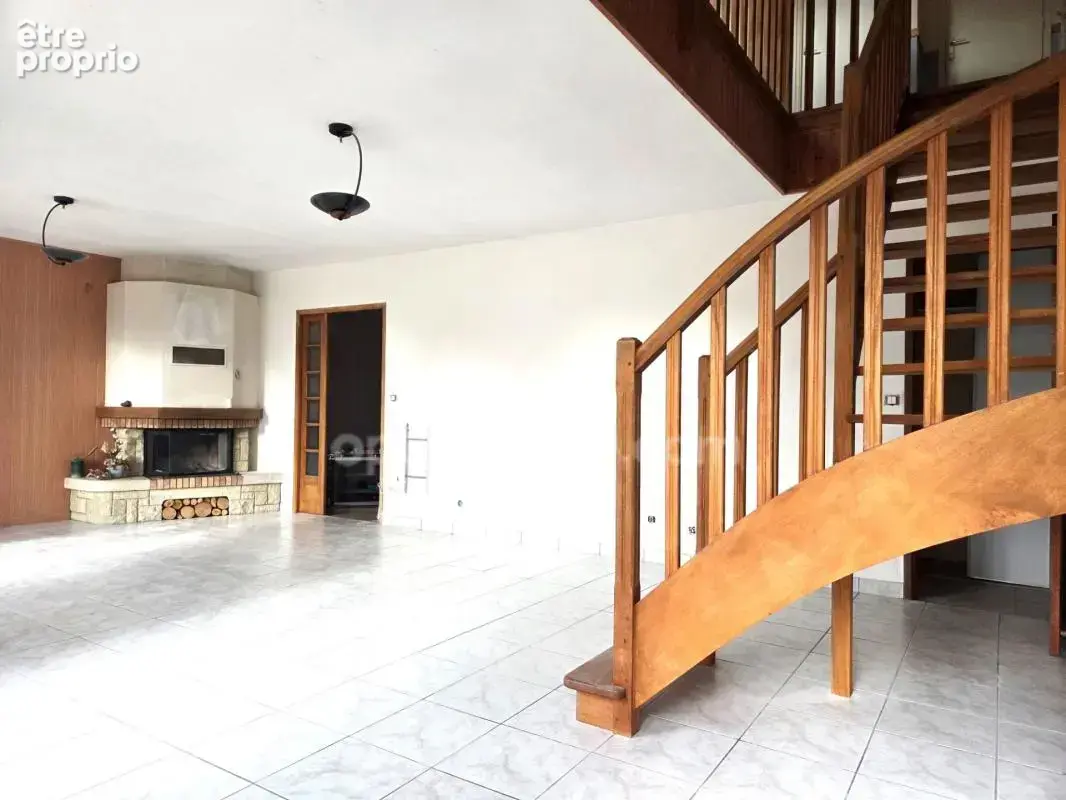 Maison 7 pièces 153 m² à vendre à Sautron (44880) - photo 4