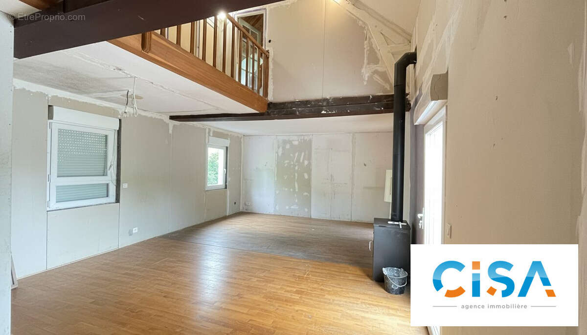 Appartement à PONT-SAINTE-MAXENCE