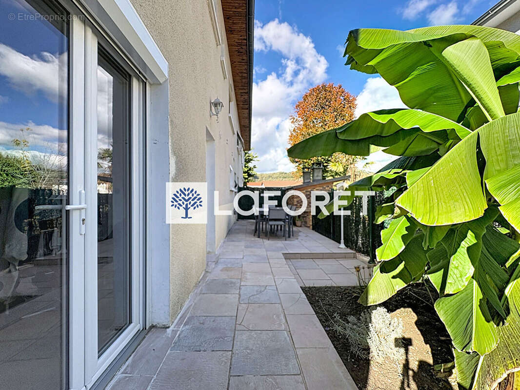 Appartement à BEYNOST