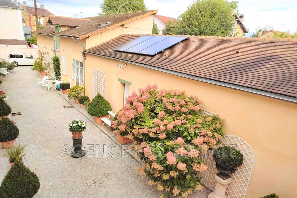 Maison à MAISONS-LAFFITTE