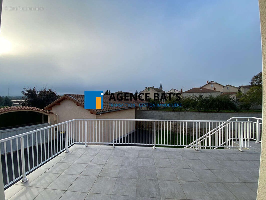 Photo 2 - Maison à BAS-EN-BASSET