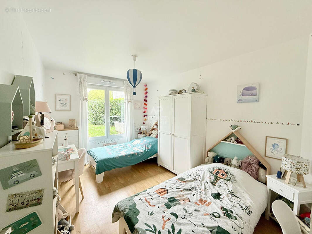 Appartement à HOUILLES