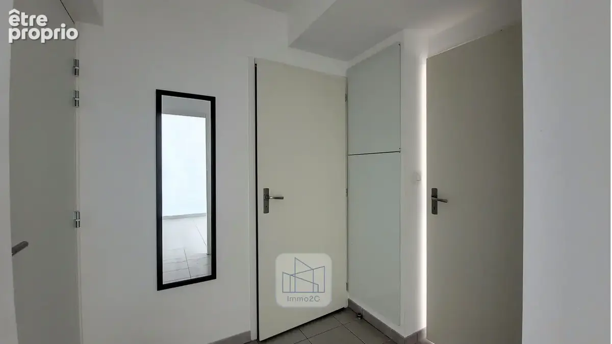 Nantes Doulon - Appartement T2 de 2015 avec stationnement ! - photo 10