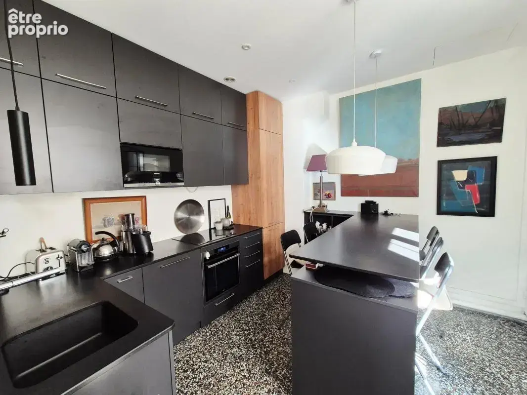 Place Bellecour, appartement d'exception AU CALME - photo 12