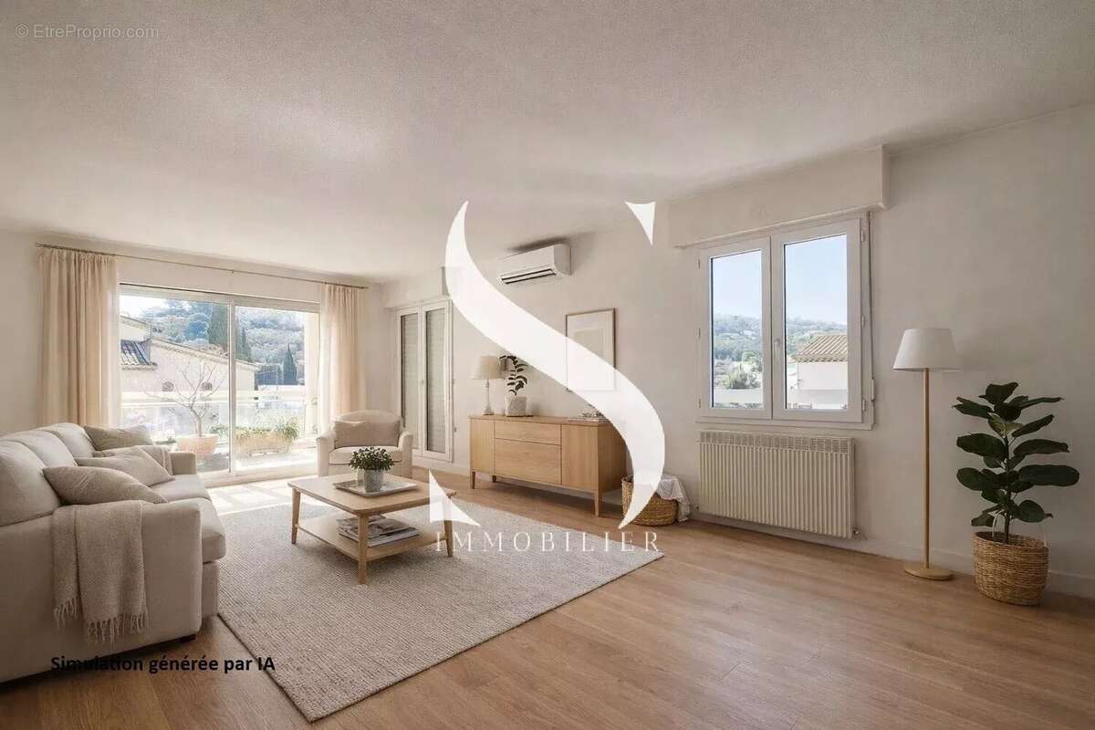 Appartement à VALLAURIS