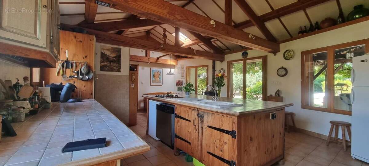 Maison de plain pied avec piscine - photo 4