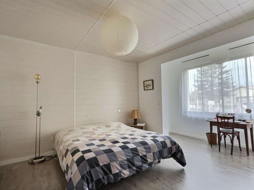 Photo 5 - Maison à COUTRAS