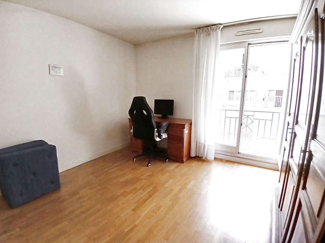 Appartement à PARIS-12E