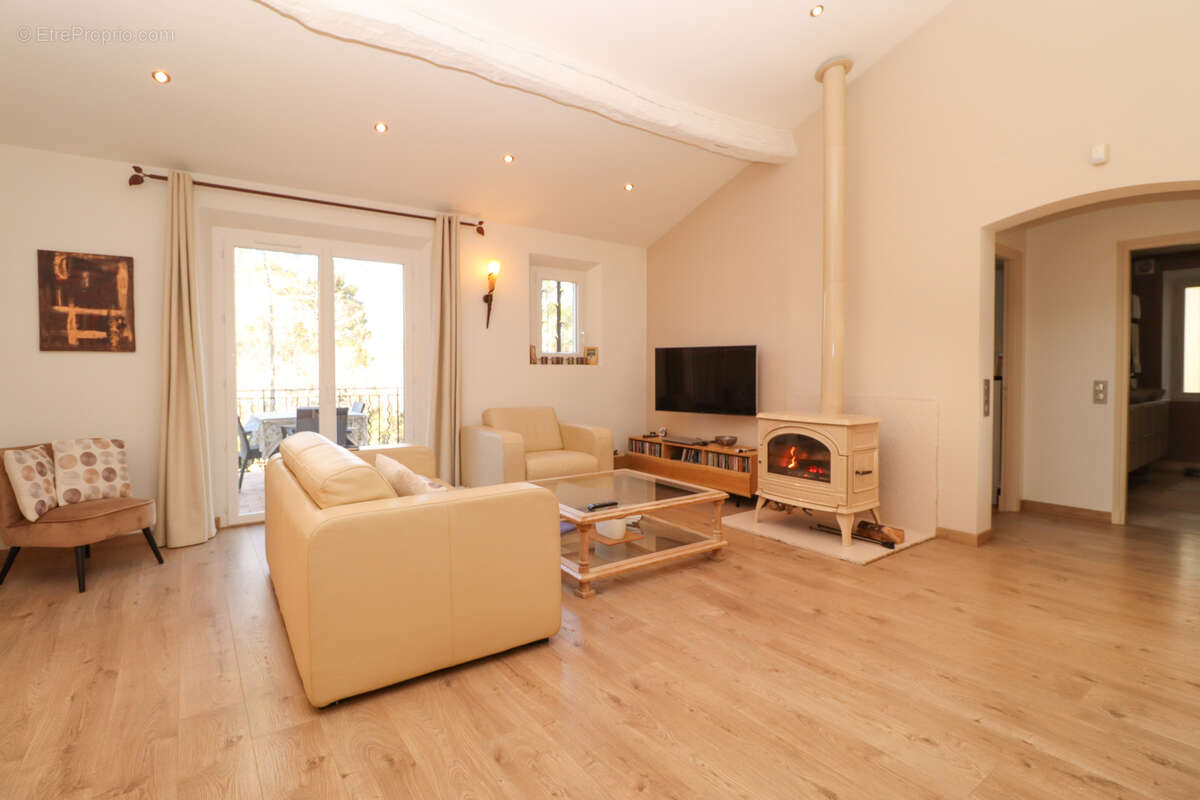 Maison à FAYENCE