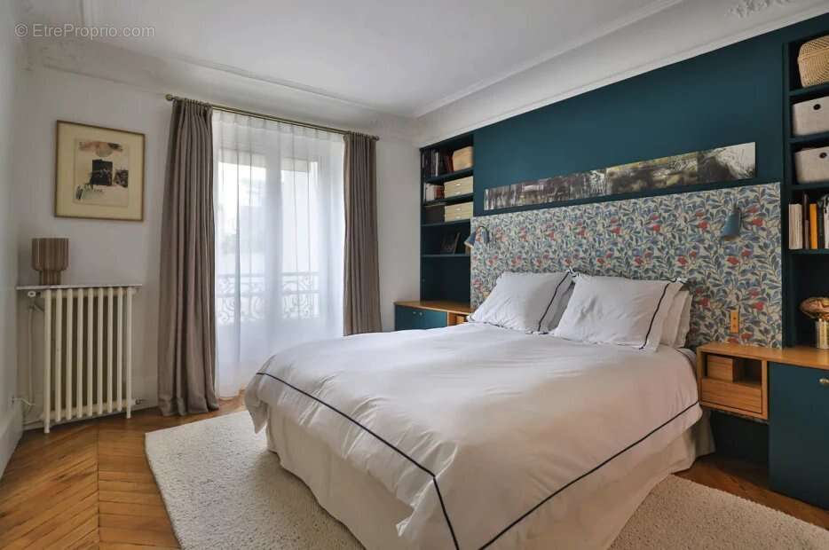 Appartement à PARIS-7E
