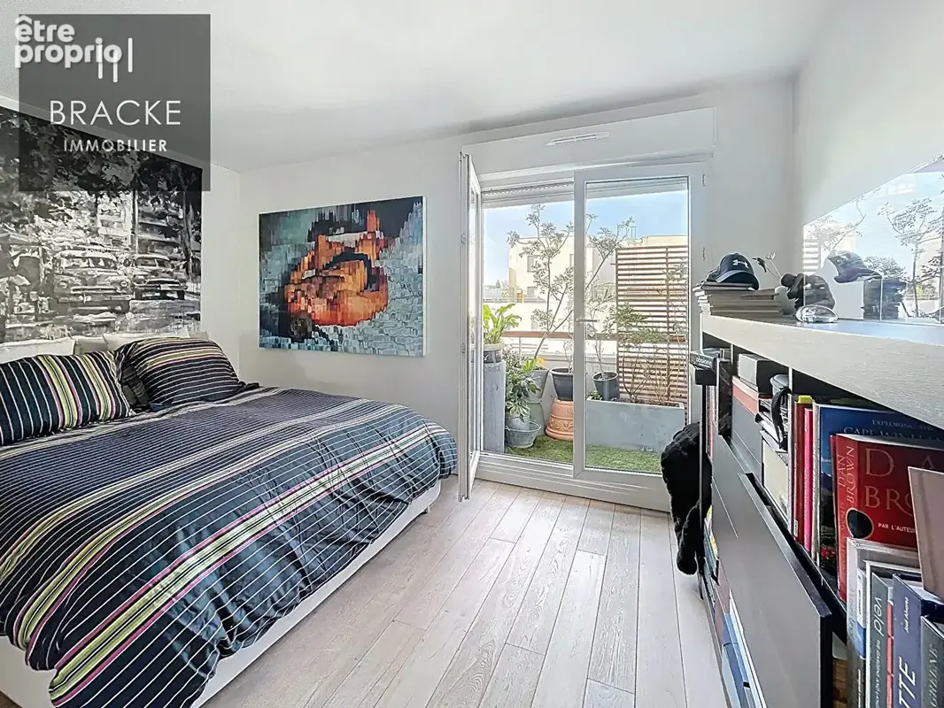 Appartement  TERRASSE - COURBEVOIE - 4/5 pièces - 93,30 m² - photo 10