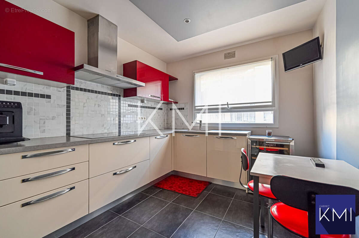 Appartement à PARIS-11E