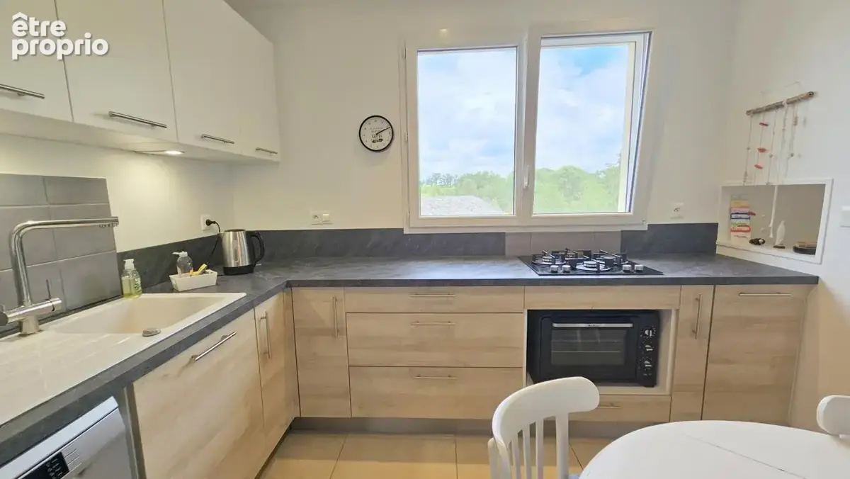 Un étang, plus de 2 hectares et une maison prête à vivre à M - photo 7