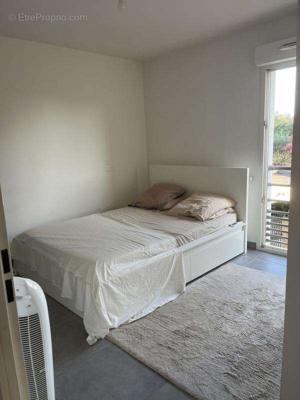 Appartement à MEZE