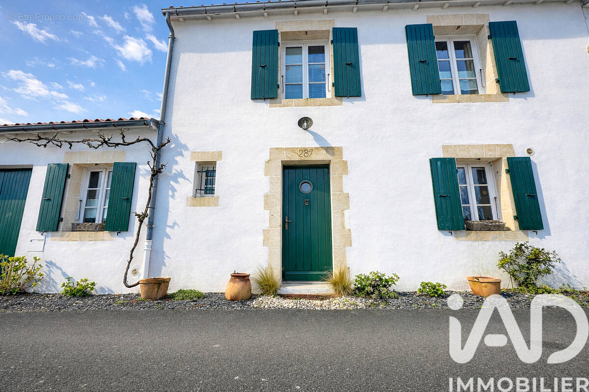 Photo 1 - Maison à SAINT-CLEMENT-DES-BALEINES