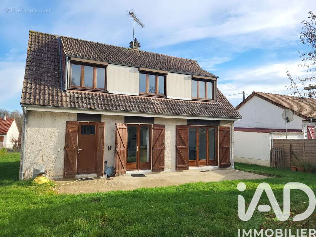 Photo 2 - Maison à SAINTE-GENEVIEVE-DES-BOIS