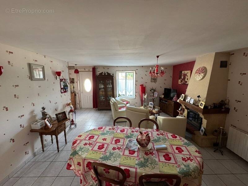 Maison à PARENNES