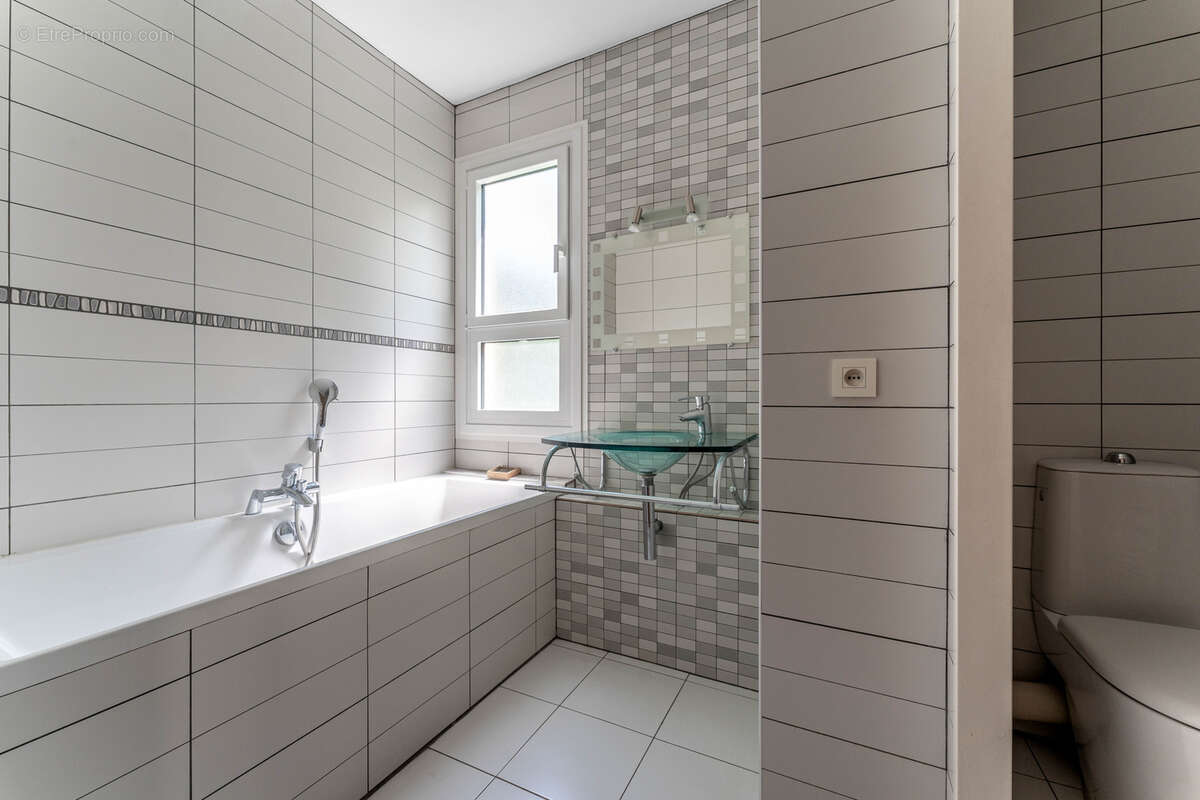 Appartement à TASSIN-LA-DEMI-LUNE