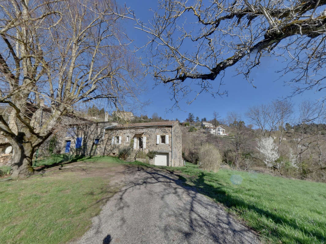 Maison à SAINT-VINCENT-DE-DURFORT