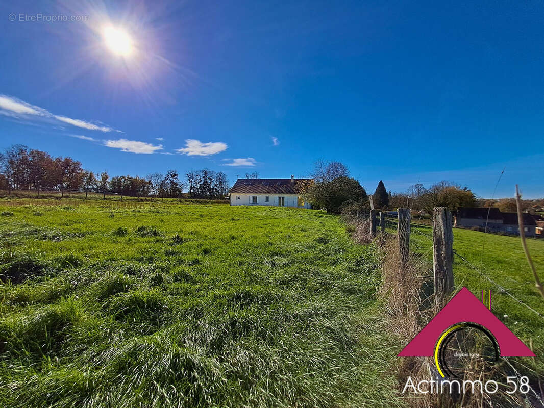 Maison à CHANTENAY-SAINT-IMBERT