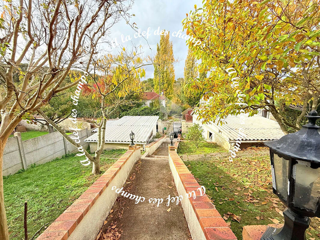 Maison à GOMETZ-LE-CHATEL