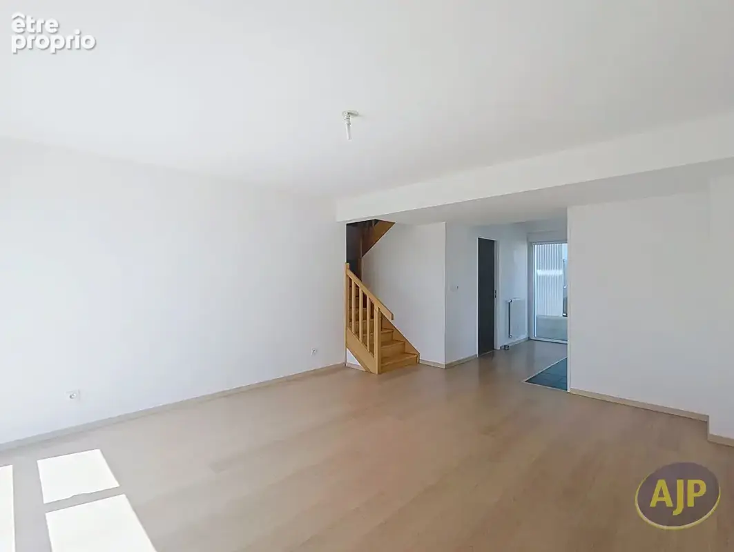 Appartement Duplex avec terrasse et stationnement - photo 5