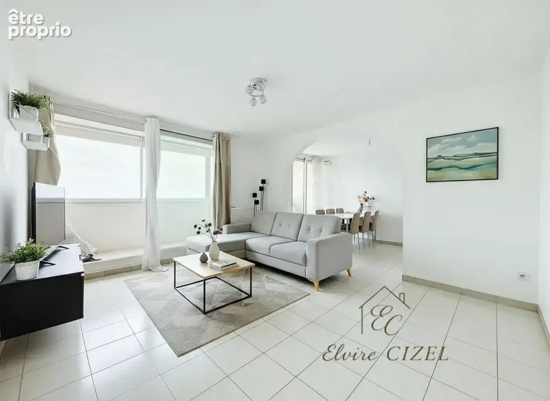 Appartement à SAINT-PIERRE-DES-CORPS