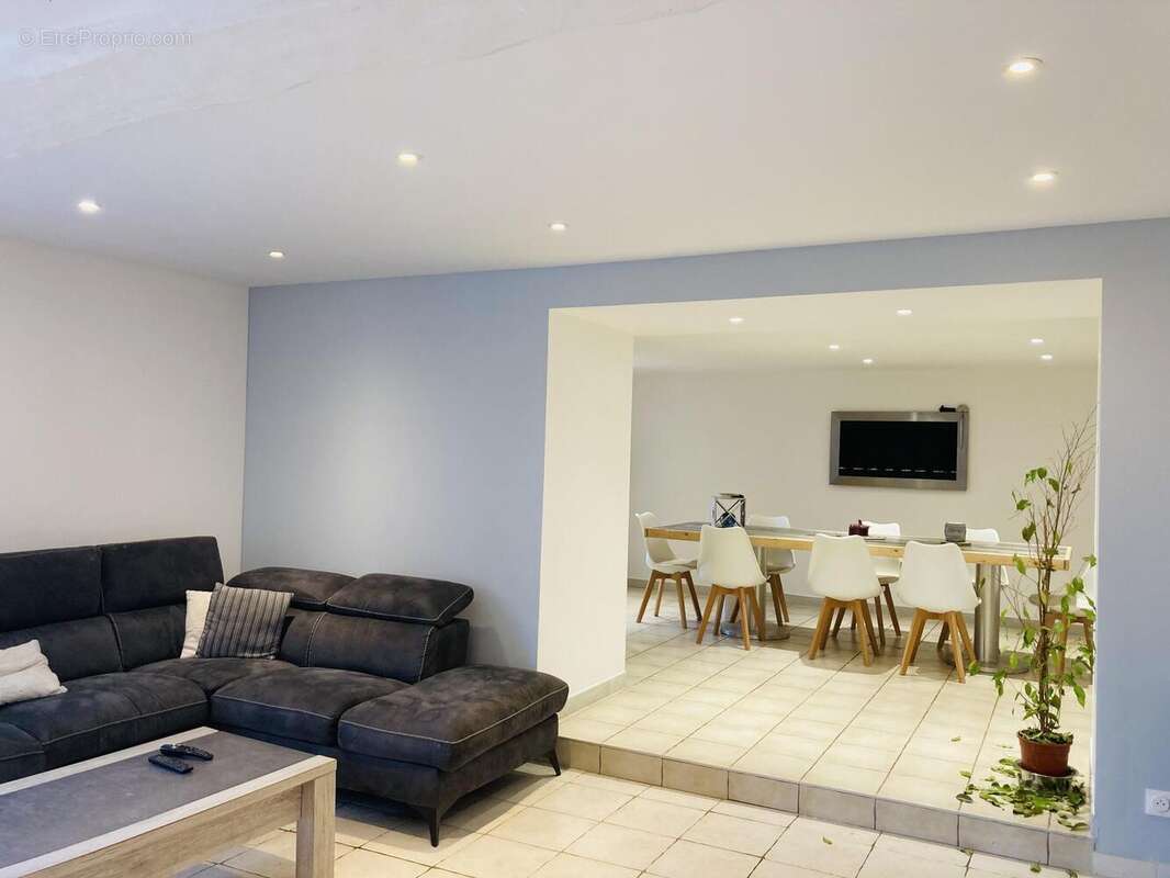 Photo 6 - Maison à VILLENEUVE-DE-MARC