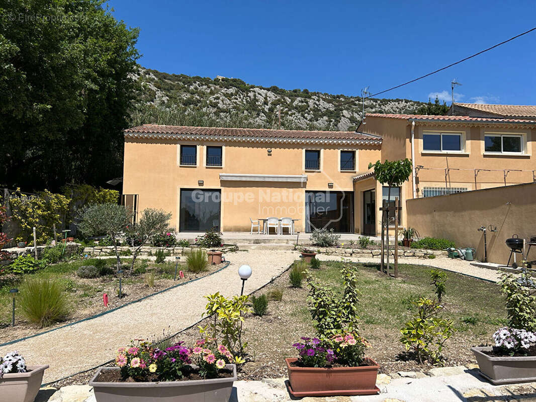 Maison à BEAUMES-DE-VENISE