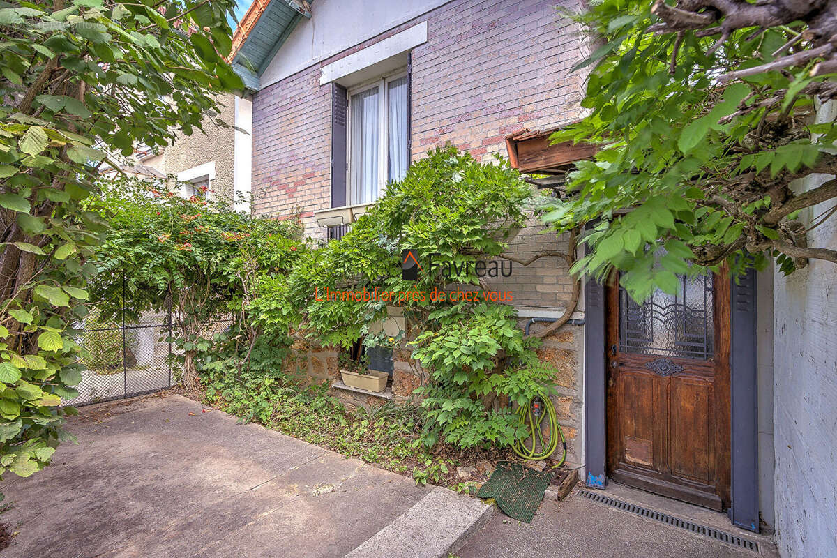 Maison à L&#039;HAY-LES-ROSES