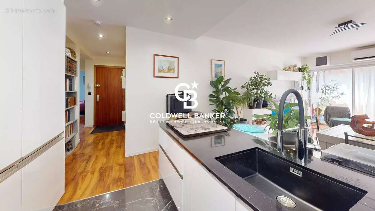 Saint-Aygulf,  bel appartement dans une résidence sécurisée avec piscine, à deux pas du bord de mer - photo 6